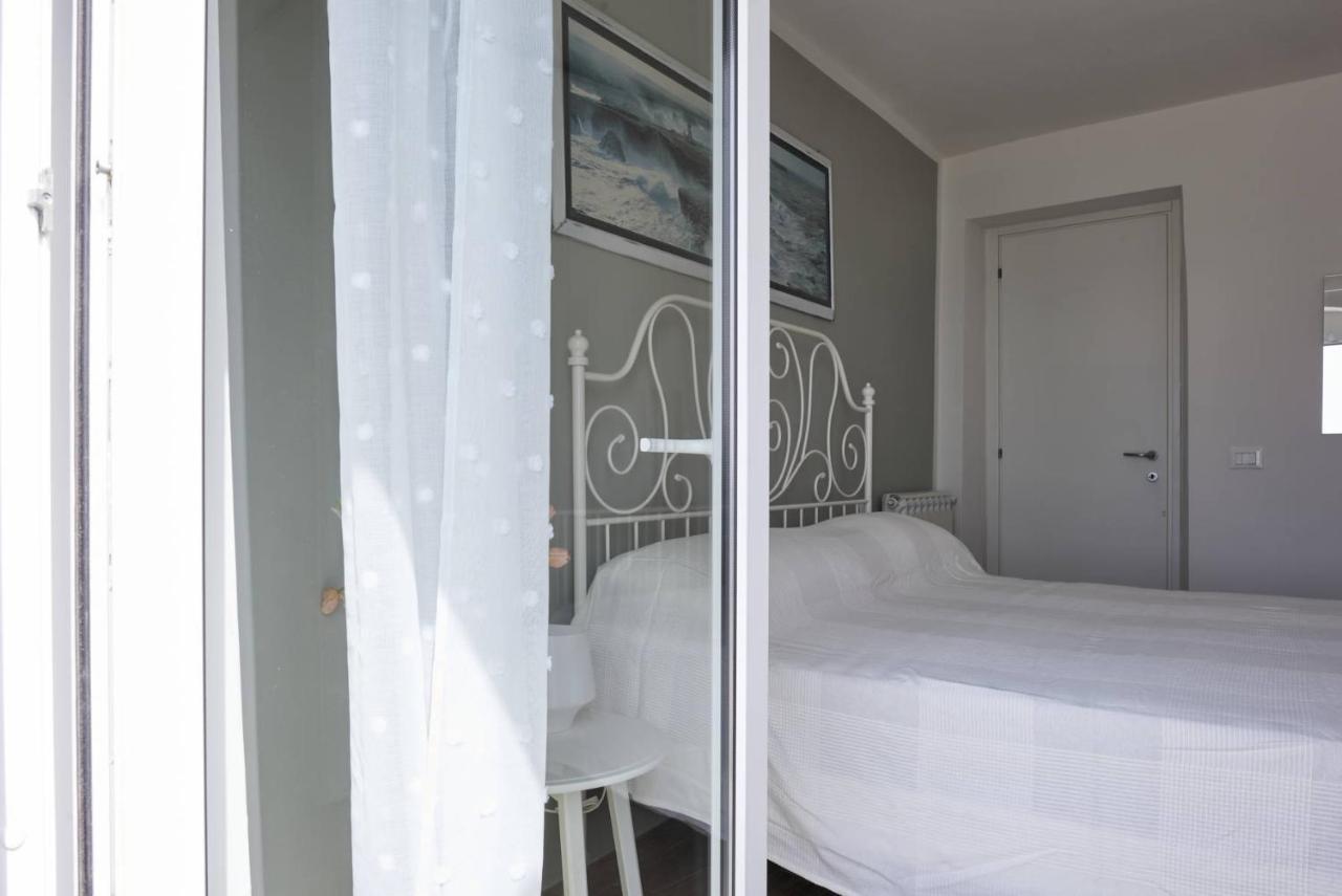 Apartment Marea Lerici